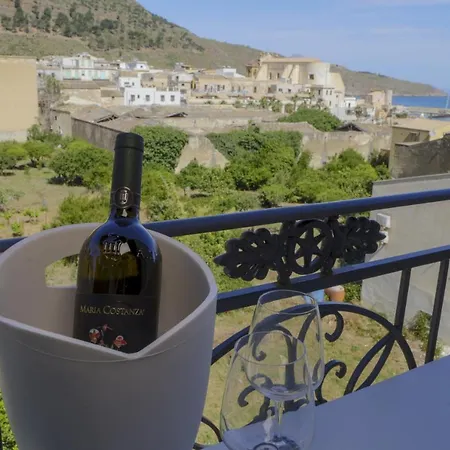 Szálloda Luxmari & Castellammare del Golfo