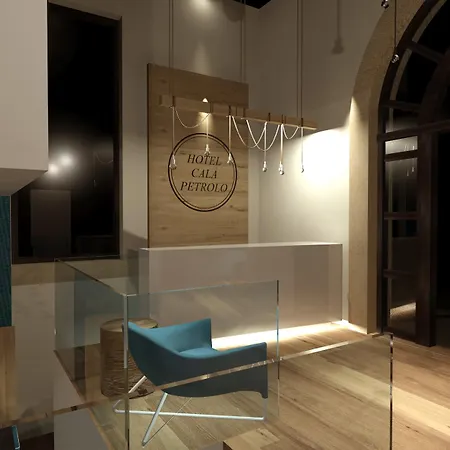 Luxmari & Szálloda 3*