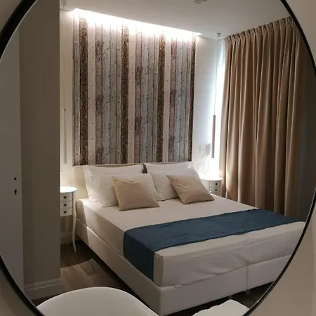 Luxmari & Hotel
