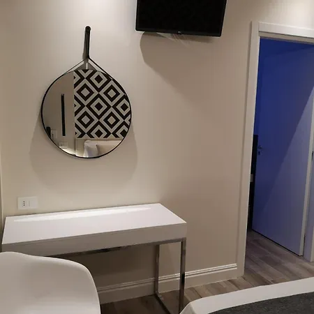 Szálloda Luxmari & 3*