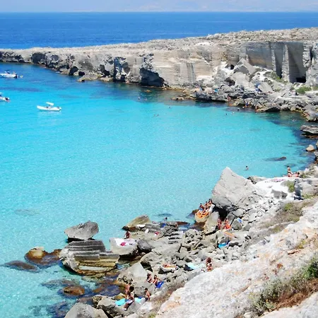 Luxmari & Szálloda Castellammare del Golfo