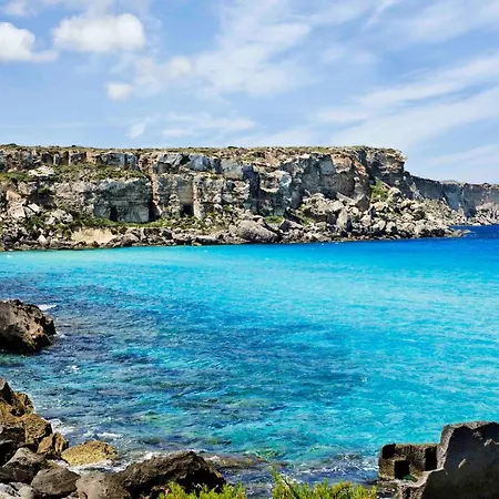 Luxmari & Szálloda Castellammare del Golfo